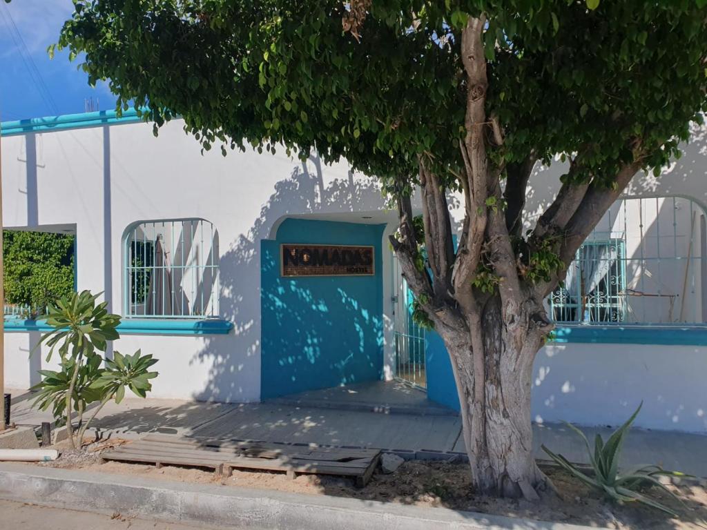 Nómadas Hostel